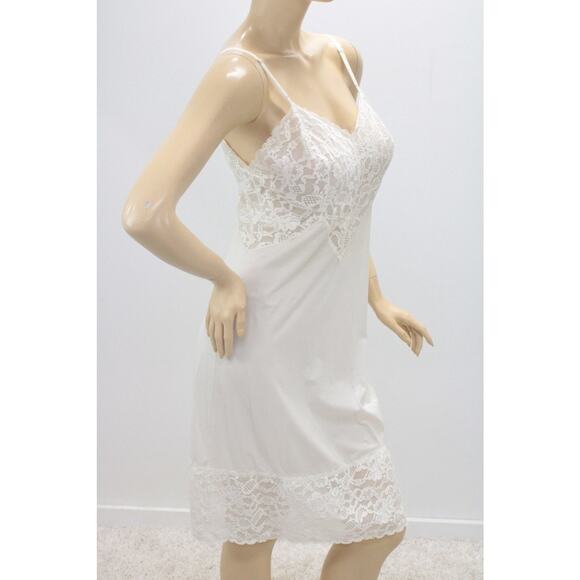Vintage Vanity Fair Wrap Around Lace Full Slip size 36 Long Creamy White - Picture 1 of 13
